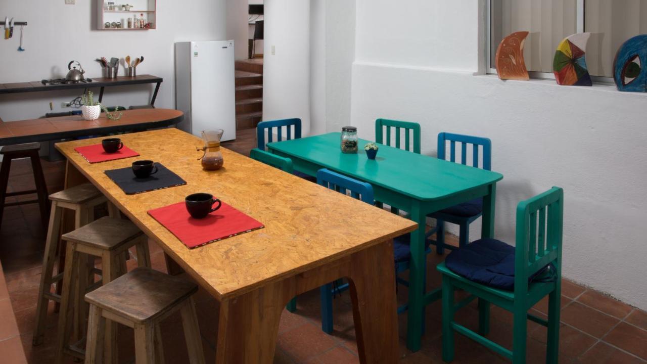 Alternative Hostels Куенка Екстериор снимка